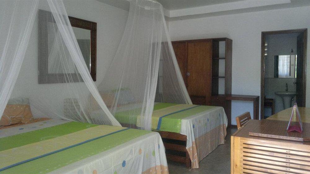 Talima Beach Villas & Dive Resort Cebu Exterior photo