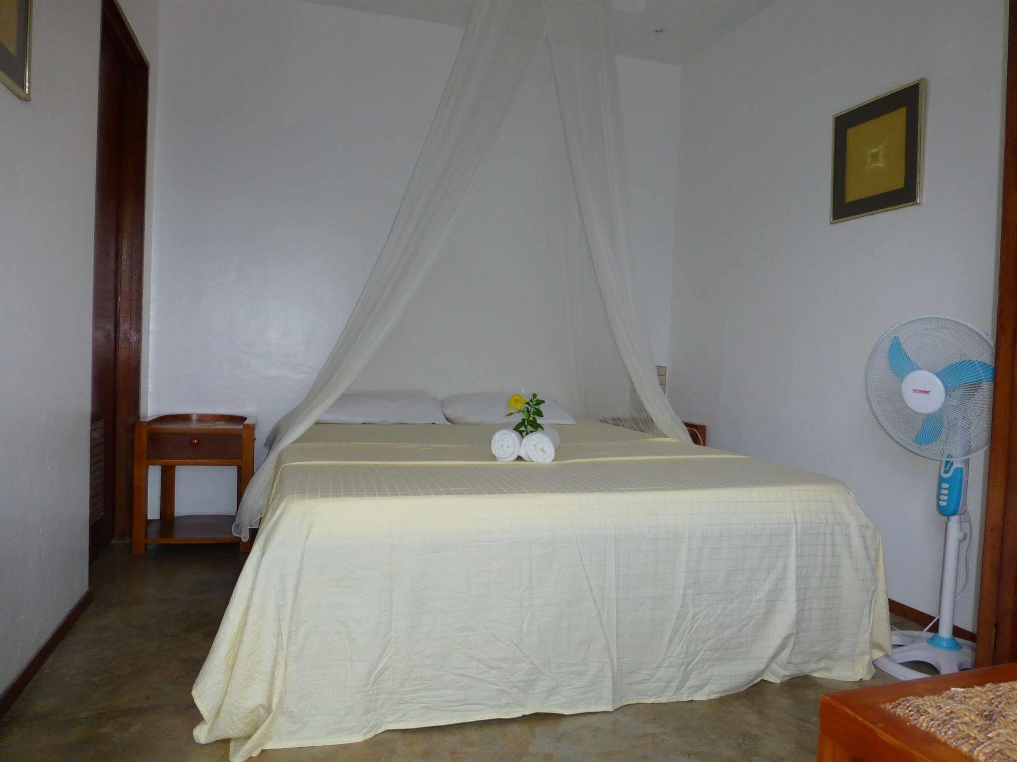 Talima Beach Villas & Dive Resort Cebu Exterior photo