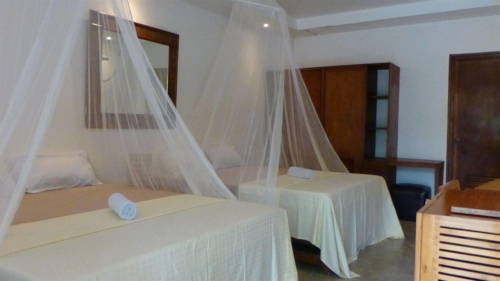 Talima Beach Villas & Dive Resort Cebu Exterior photo