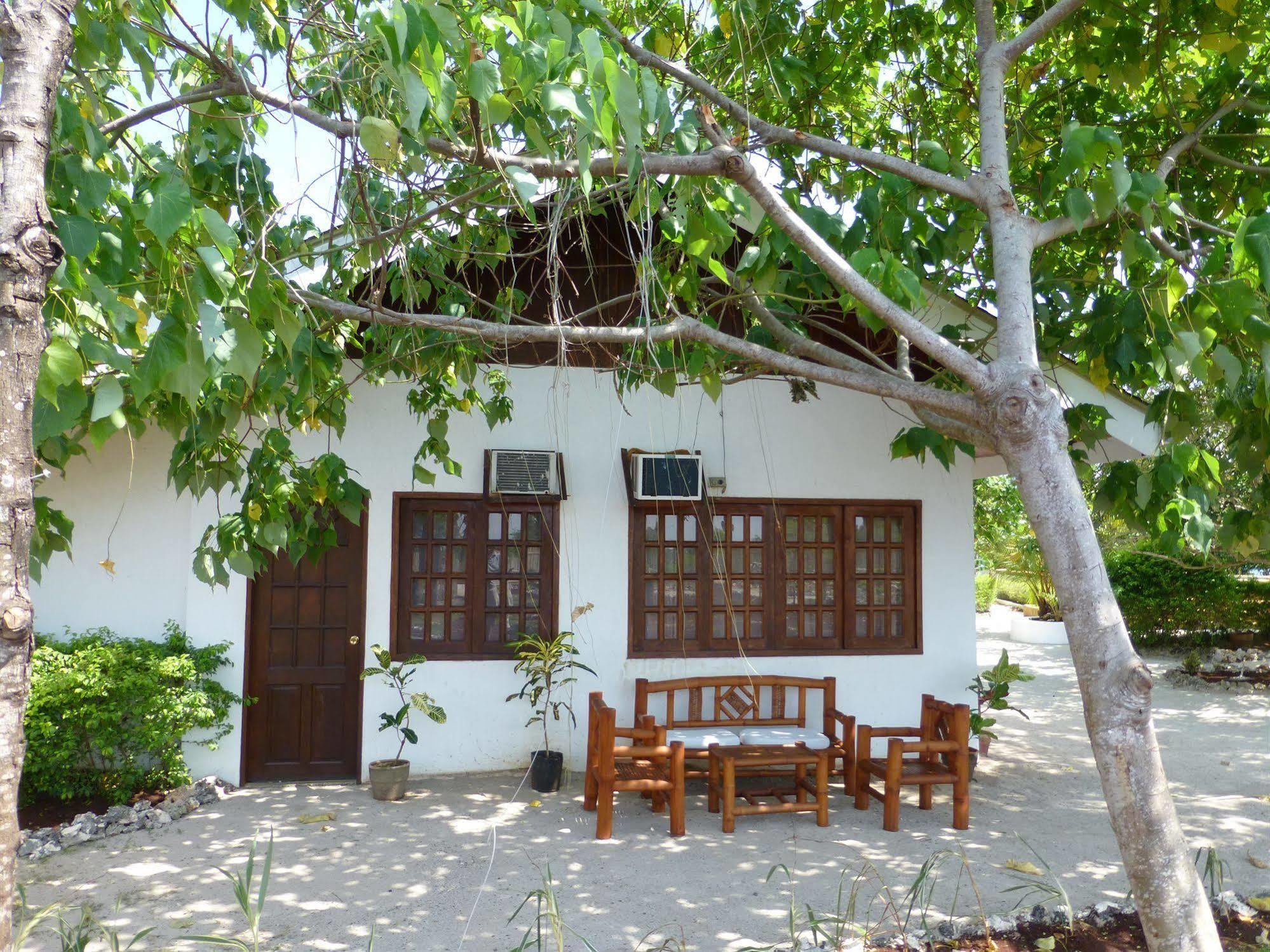 Talima Beach Villas & Dive Resort Cebu Exterior photo