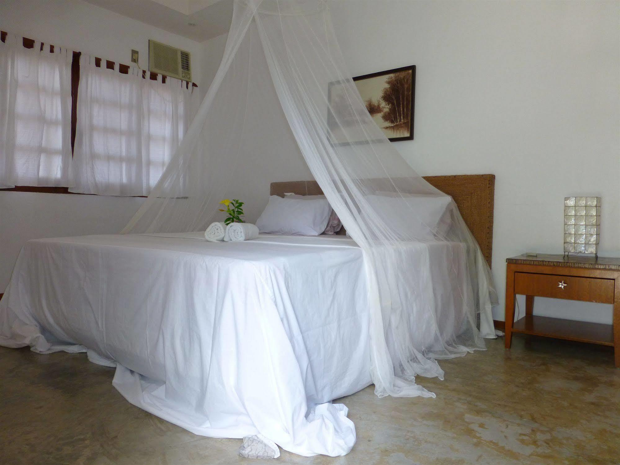 Talima Beach Villas & Dive Resort Cebu Exterior photo