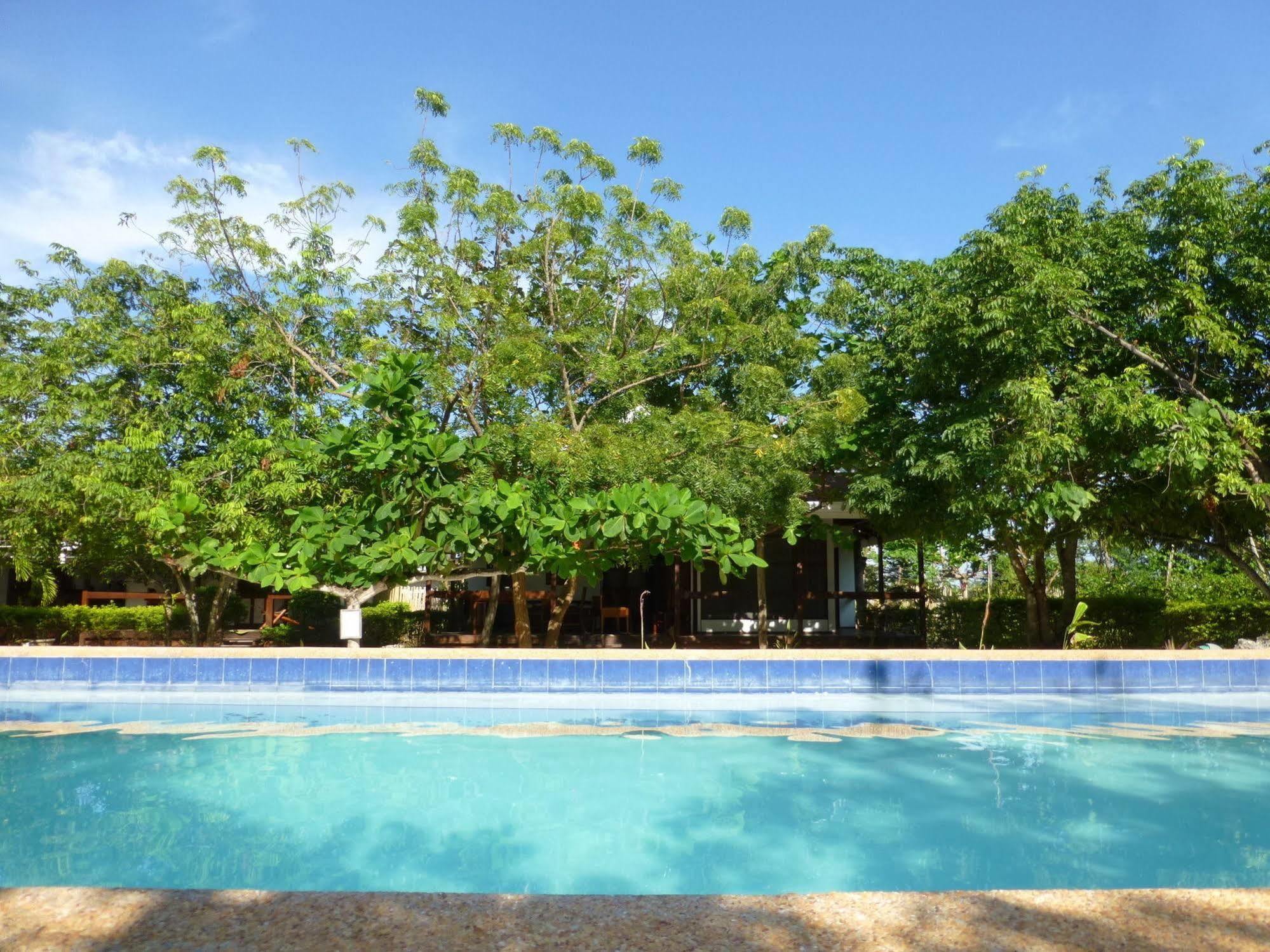 Talima Beach Villas & Dive Resort Cebu Exterior photo